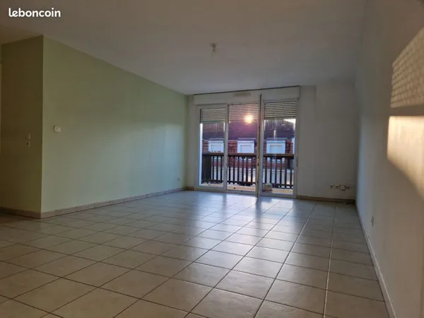Dispo Imm à Niederhausbergen (village entre ville et campagne) F3 + garage
