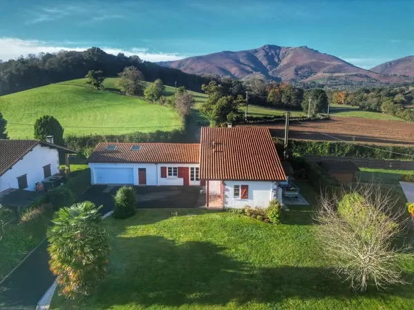 Magnifique maison à 3 minutes de Saint Jean Pied de Port
