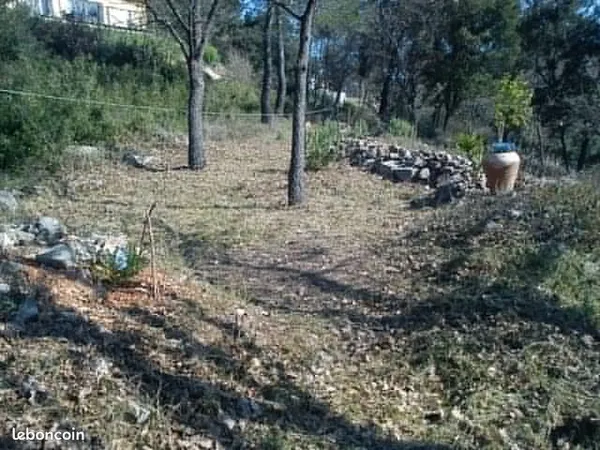 Terrain d'agrément et de loisirs au Luc