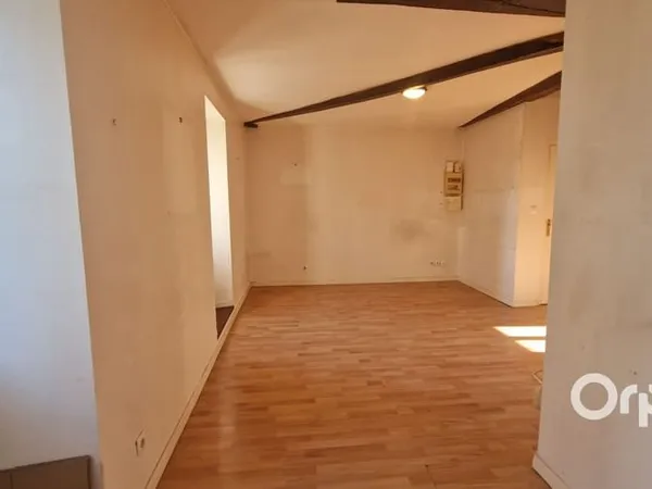 Immeuble 2 pièces 105 m²