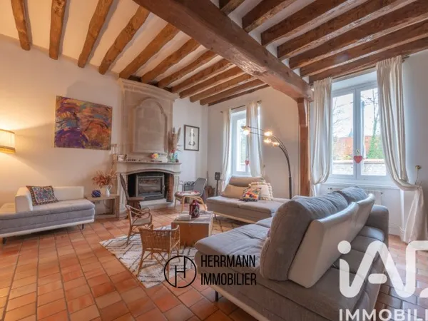 Maison 8 pièces 300 m²