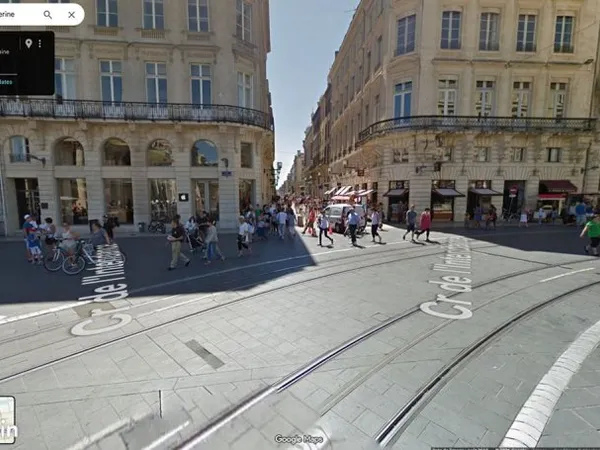 Local 100 m² BORDEAUX