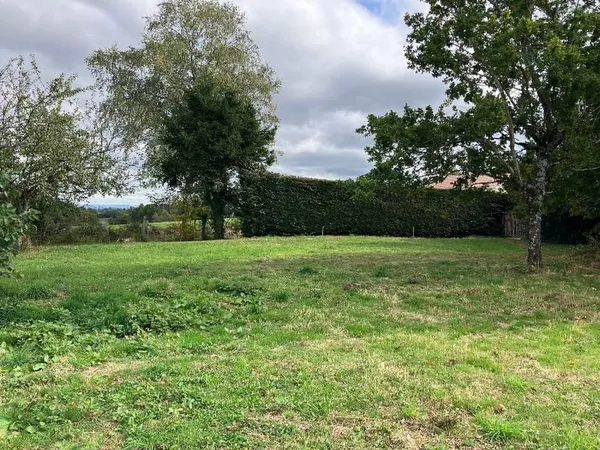 Terrain 1000 m²