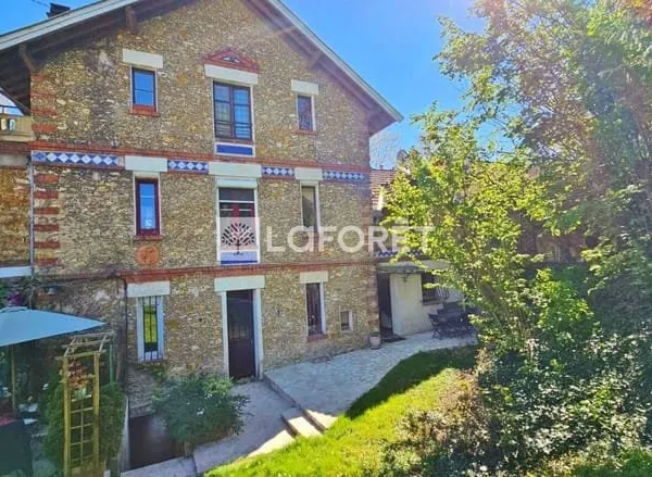 Duplex 6 pièces 111 m²