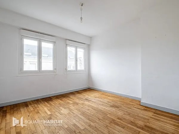Appartement secteur mairie (4 pièces 3 chambres)