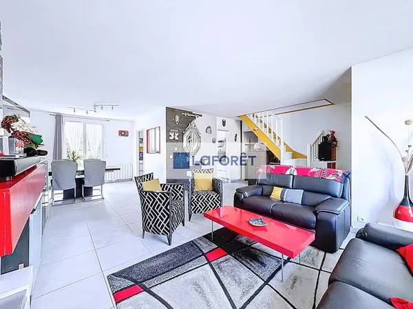 Maison Le Plessis Trevise 7 pièce(s) 175 m2