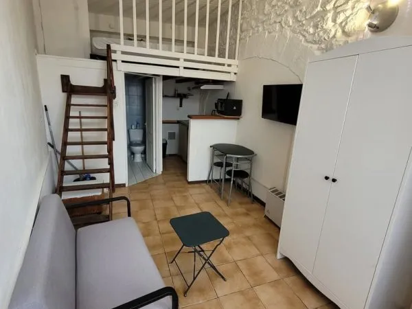 AUCH studio meublé avec terrasse