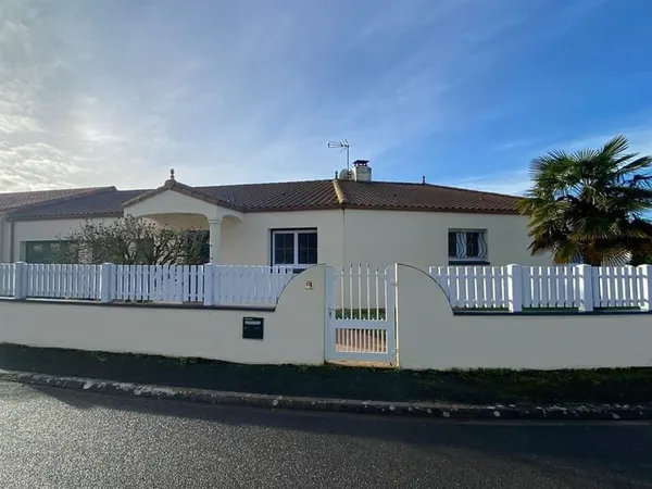 Maison de type 4 avec piscine