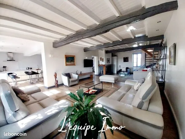 Maison de village 9 pièces 209 m²