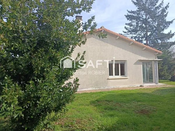 Maison deux ou trois chambres, garage, grenier aménageable et jardin !!