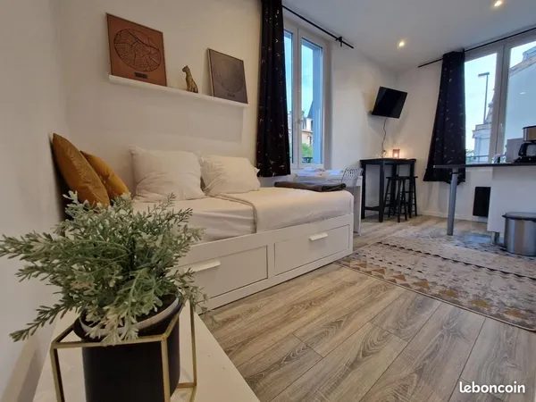 Studio 1 pièce 18 m²