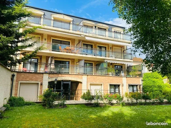 Appartement 3 pièces hyper centre La Varenne