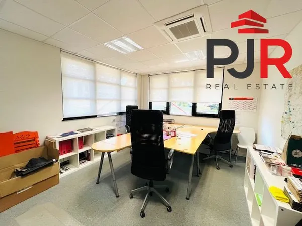 Bureaux 229 m²