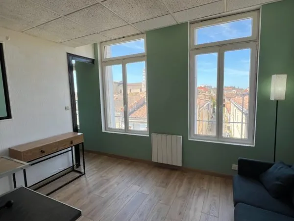 Loue appartement T1 bis meublé 27m² Bordeaux