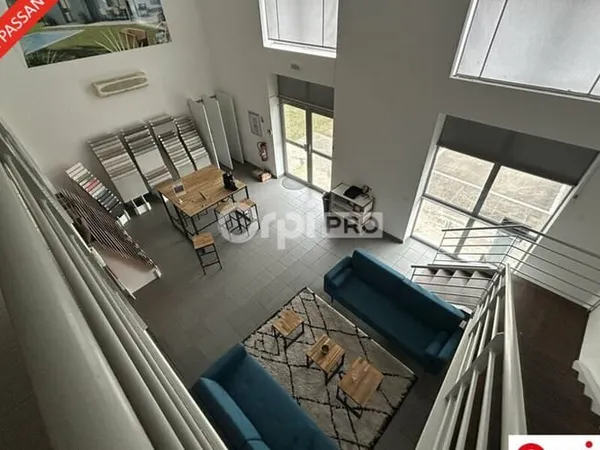 Bureaux 218 m²