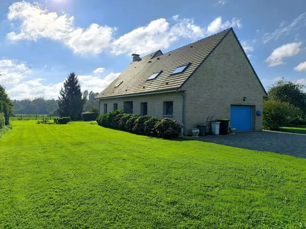 Maison Gournay-en-Bray 7 pièce(s) 187 m2