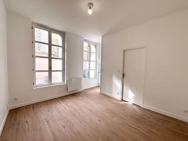 Studio 1 pièce 19 m²
