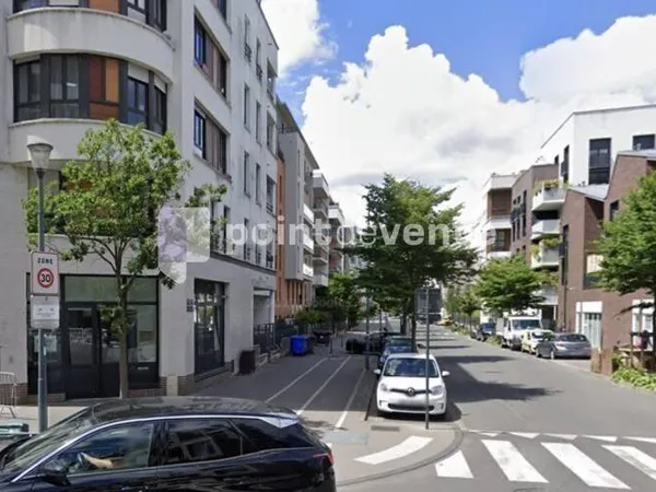 Local commercial 131 m²