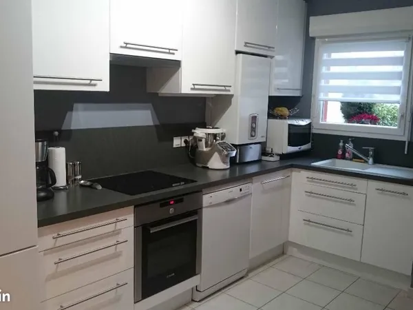 Maison T4 90 m2, haute performances, garage, jardin