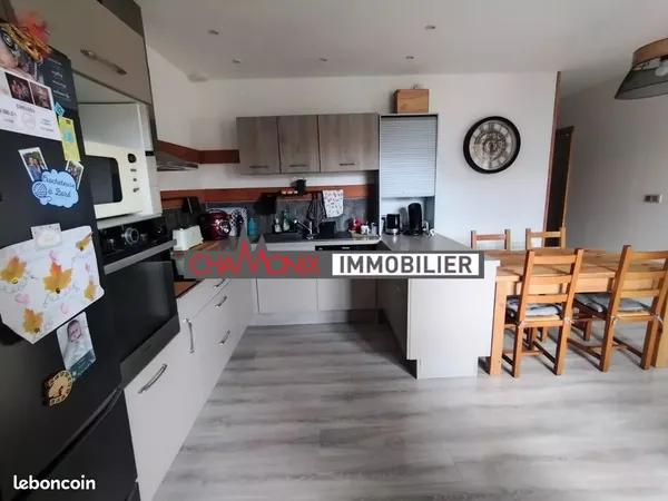 Appartement 4 pièces 81 m²