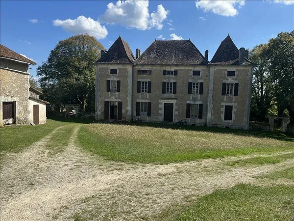 Manoir 18 pièces 587 m²