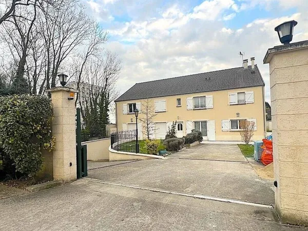 Maison de vacances 15 pièces 408 m²