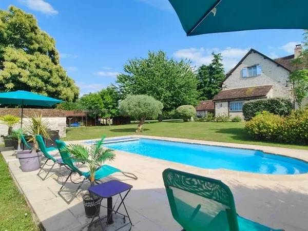 Propriété de charme de 427m² SAVINS
