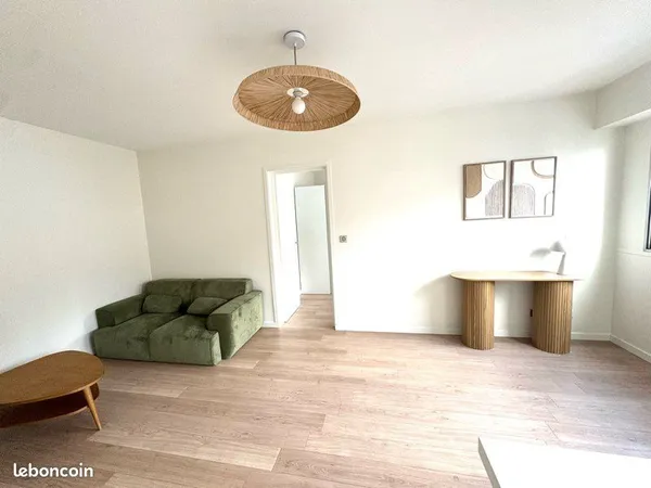Appartement T2 - 40 m² | Marcq-en-Baroeul (Croisé Laroche)