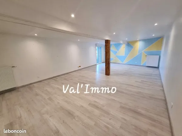 Maison 4 chambres-DPE C-Garage et Grange-ST URBAIN