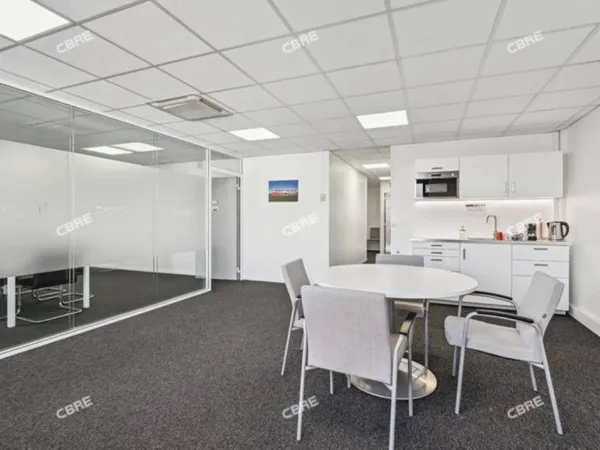 Bureaux 254 m²