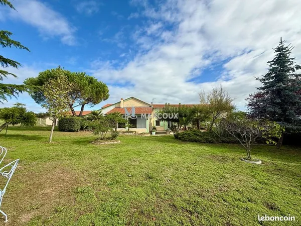 Propriété 8 pièces 160 m²