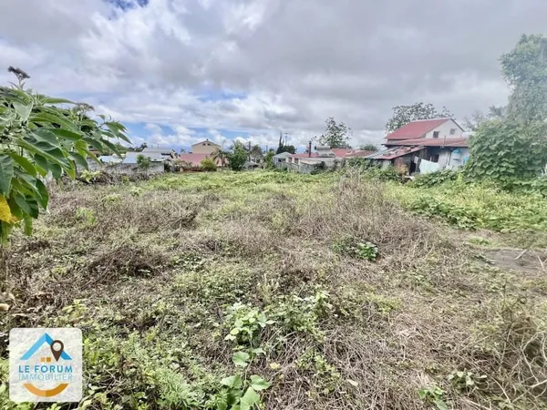 Terrain 450 m²