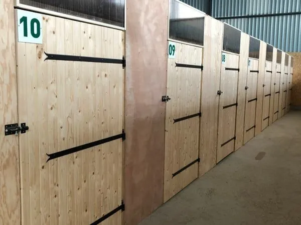 Box de stockage sécurisés (5 à 10 m²)