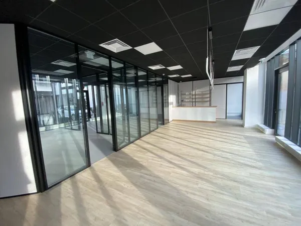Bureaux 207 m²