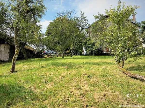 BESANCON - Miserey Salines - Terrain constructible au coeur du village