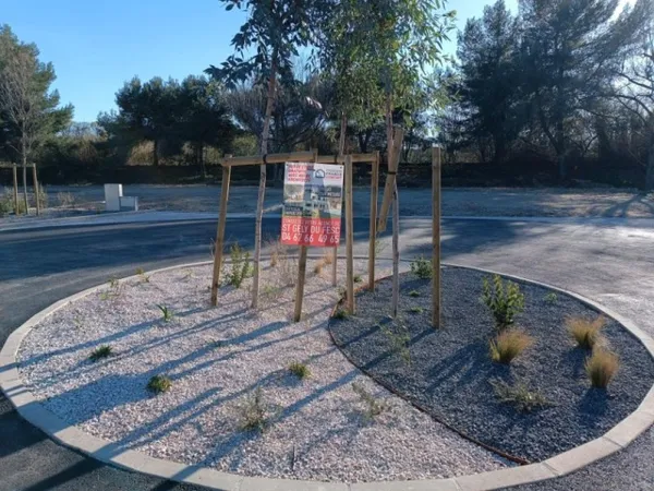 Terrain 670 m²