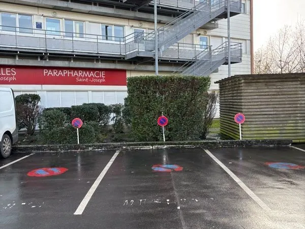 Parking extérieur à louer, en zone franche Haouza