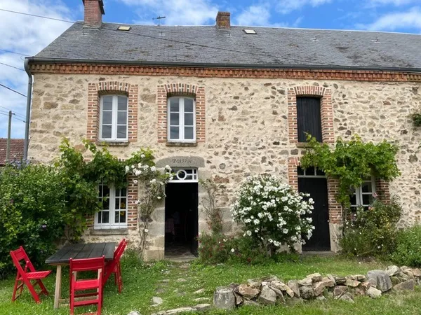 Dpt Creuse (23), à vendre à Fleurat maison de 4 pièces de 78 m2 - Grange attenante et terrain de 128