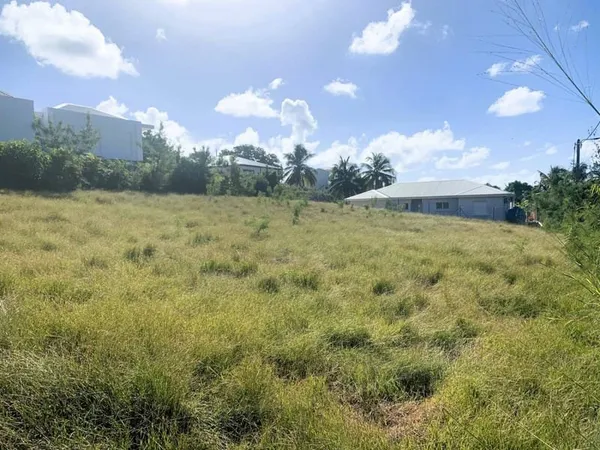 Terrain constructible 1048 m²