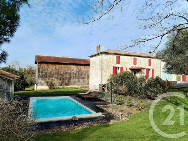 Maison 7 pièces 220 m²