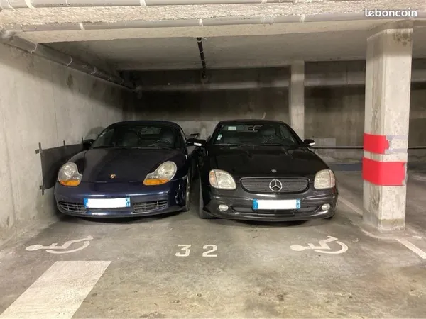 Location grand parking couvert