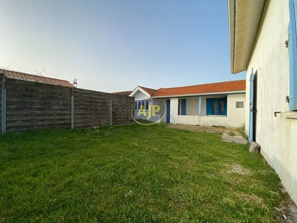 Villa Montalivet 5 pièce(s) 93 m2