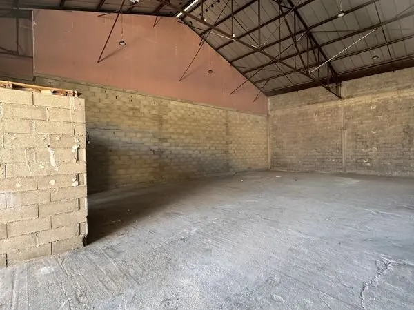 Entrepôt professionnel