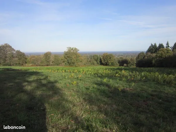 Terrain 24 890 m² Montrol Senard