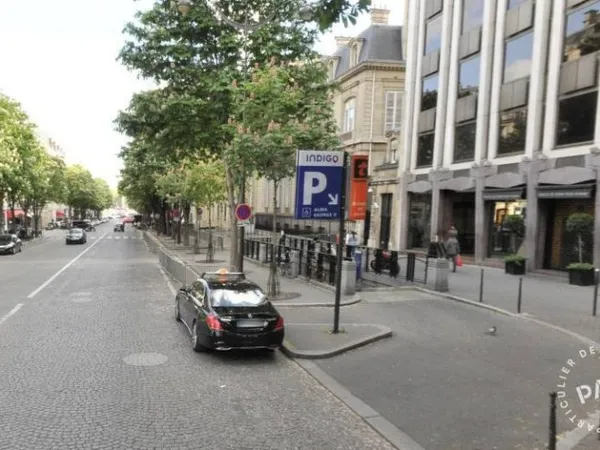 Garage/Parking
