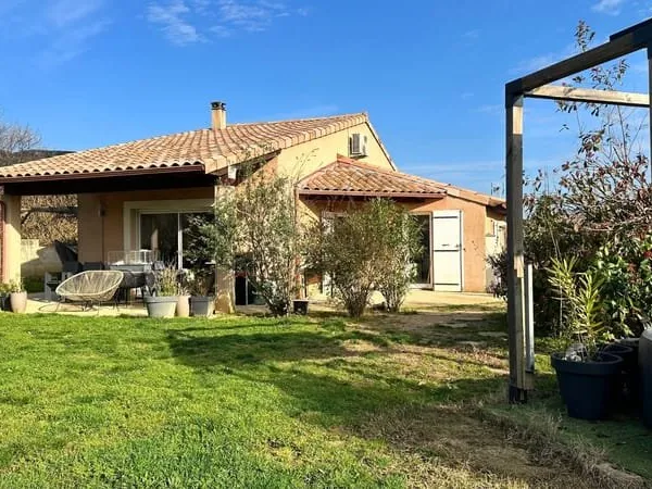 Saint-Georges-Les-Bains - Villa 4 Chambres