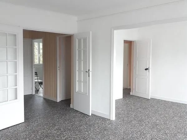 SPACIEUX et LUMINEUX T4 de 81m2 - 44300 NANTES quartier LONGCHAMP