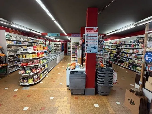Supérette / Alimentation générale à vendre - Village dynamique