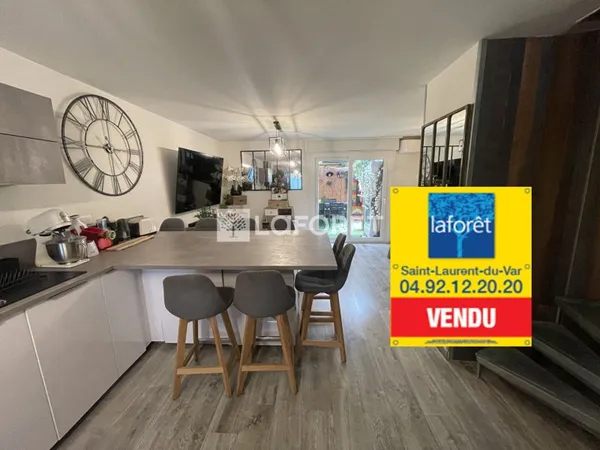 Maison Saint Laurent Du Var 5 pièce(s) 97 m2