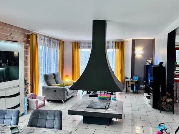 Maison 6 pièces 185 m²